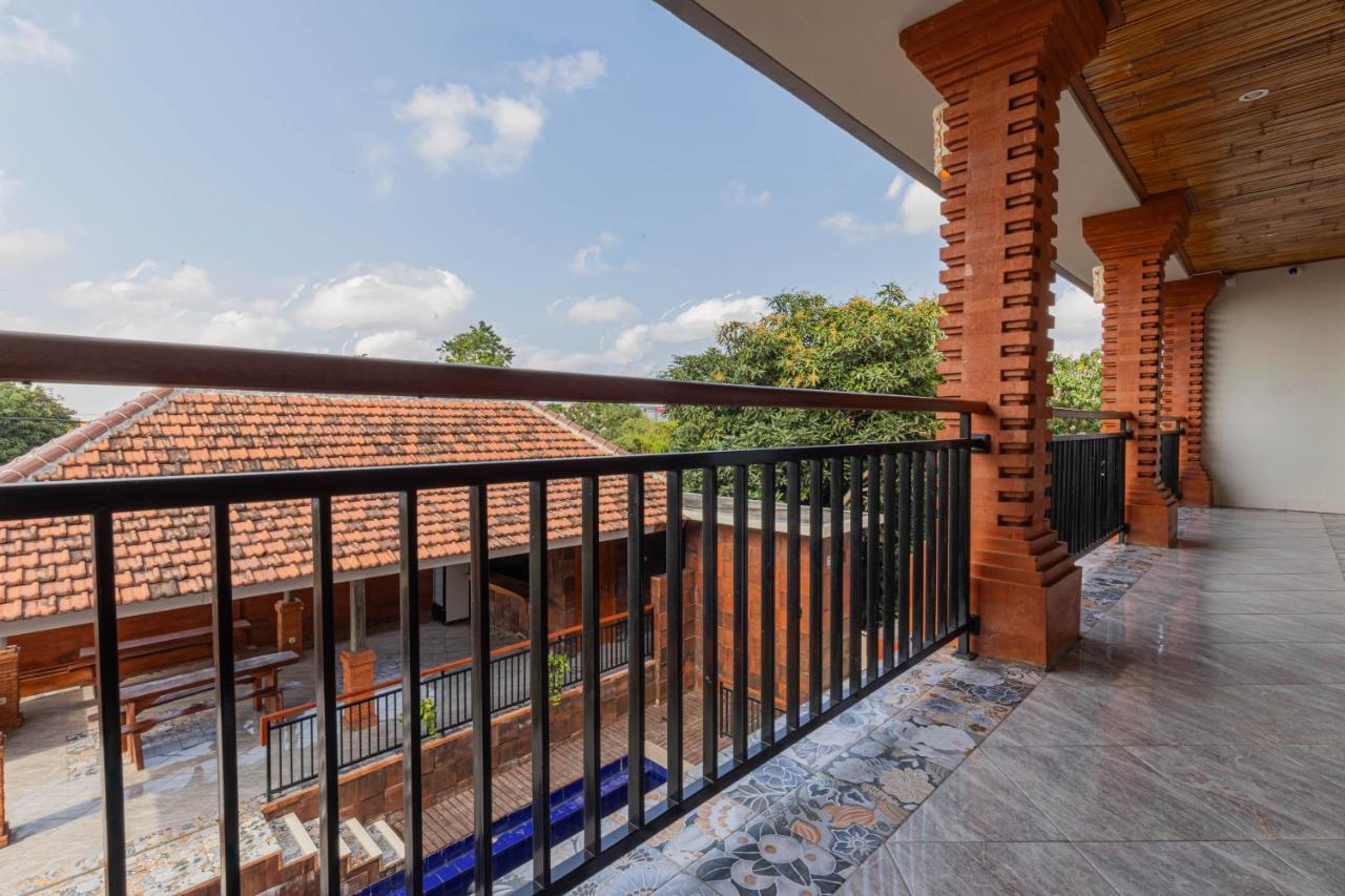 Candra Loka Studio & Apartment By The Loka Kerobokan Екстериор снимка