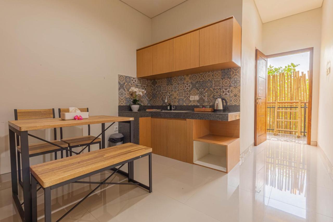 Candra Loka Studio & Apartment By The Loka Kerobokan Екстериор снимка