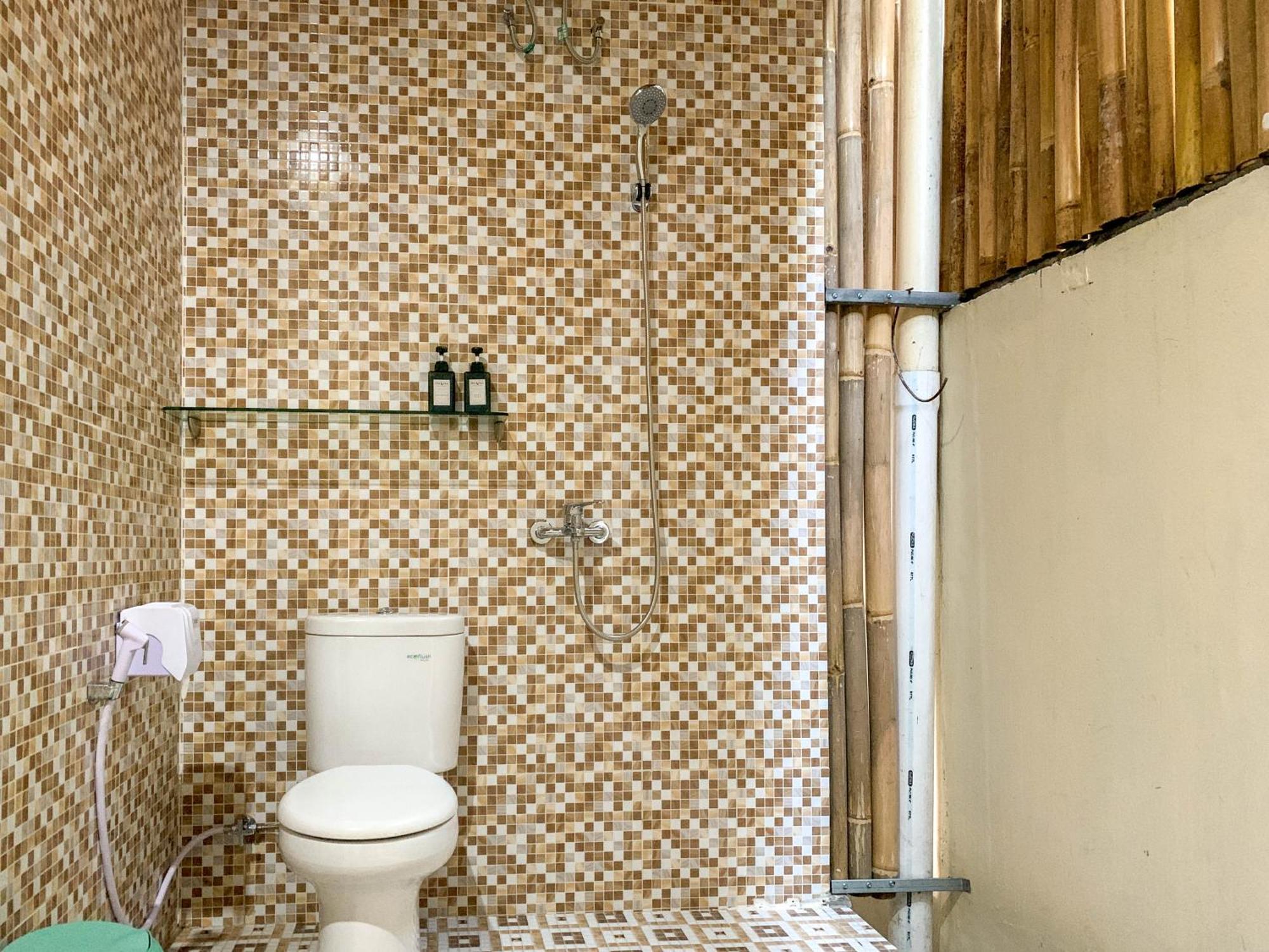 Candra Loka Studio & Apartment By The Loka Kerobokan Екстериор снимка